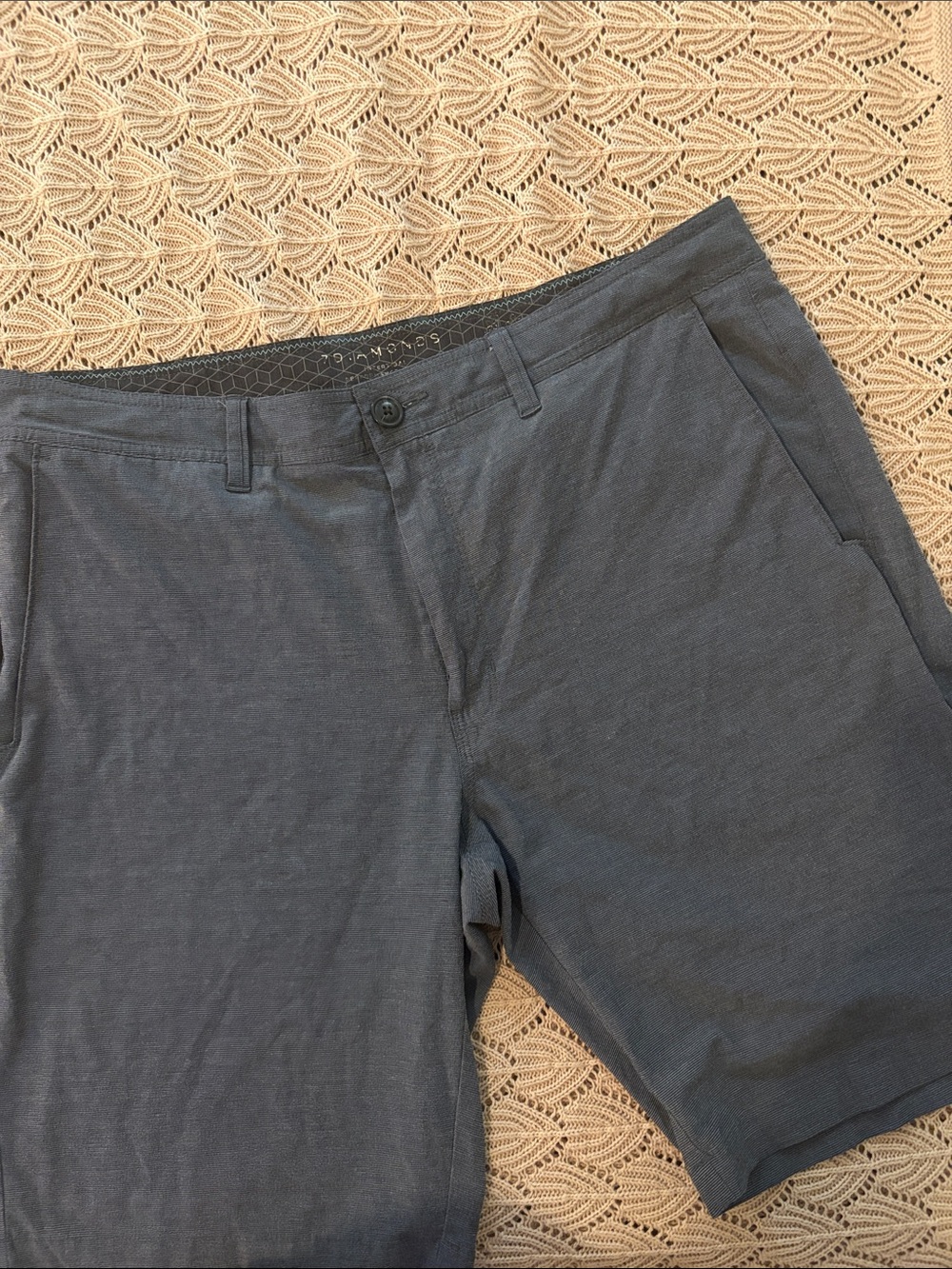Men’s 7 Diamonds performance shorts